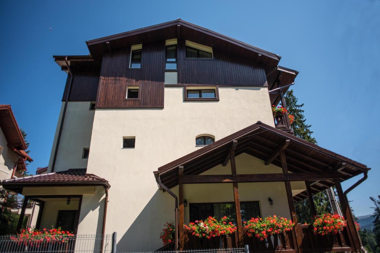 Uphill Residence Сіная Екстер'єр фото