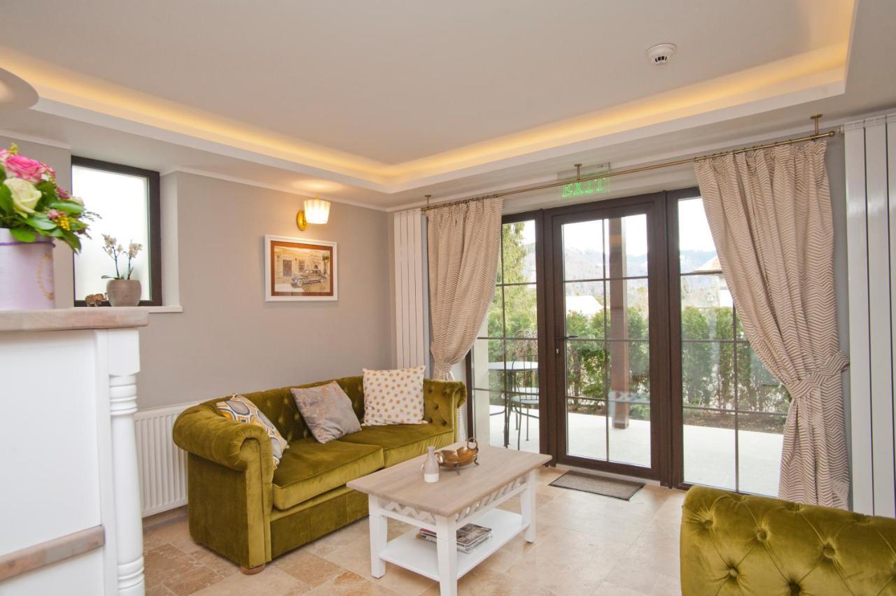 Uphill Residence Сіная Екстер'єр фото