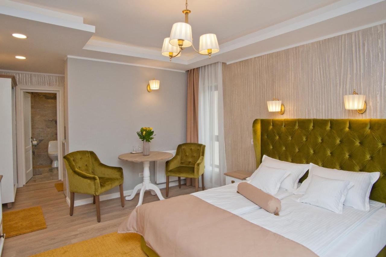 Uphill Residence Сіная Екстер'єр фото