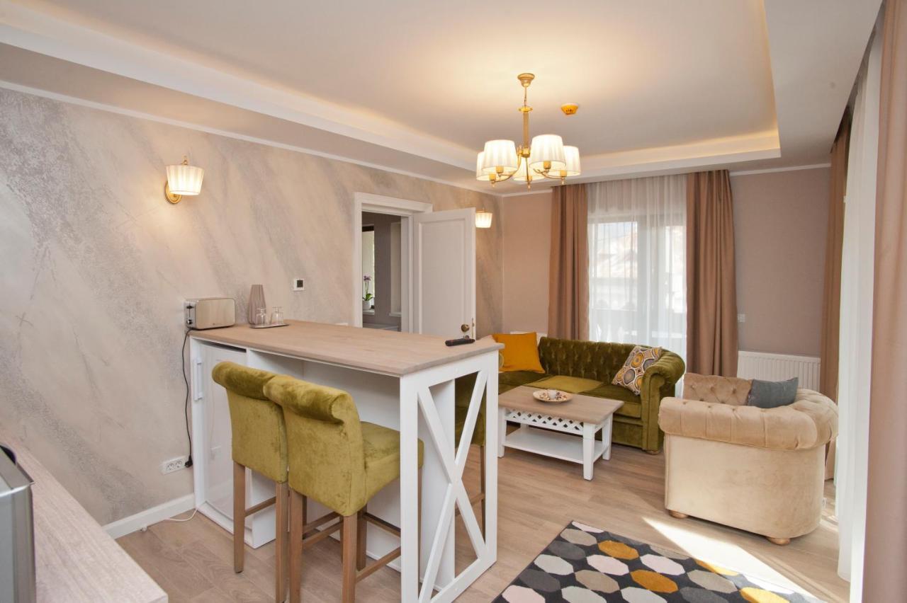 Uphill Residence Сіная Екстер'єр фото