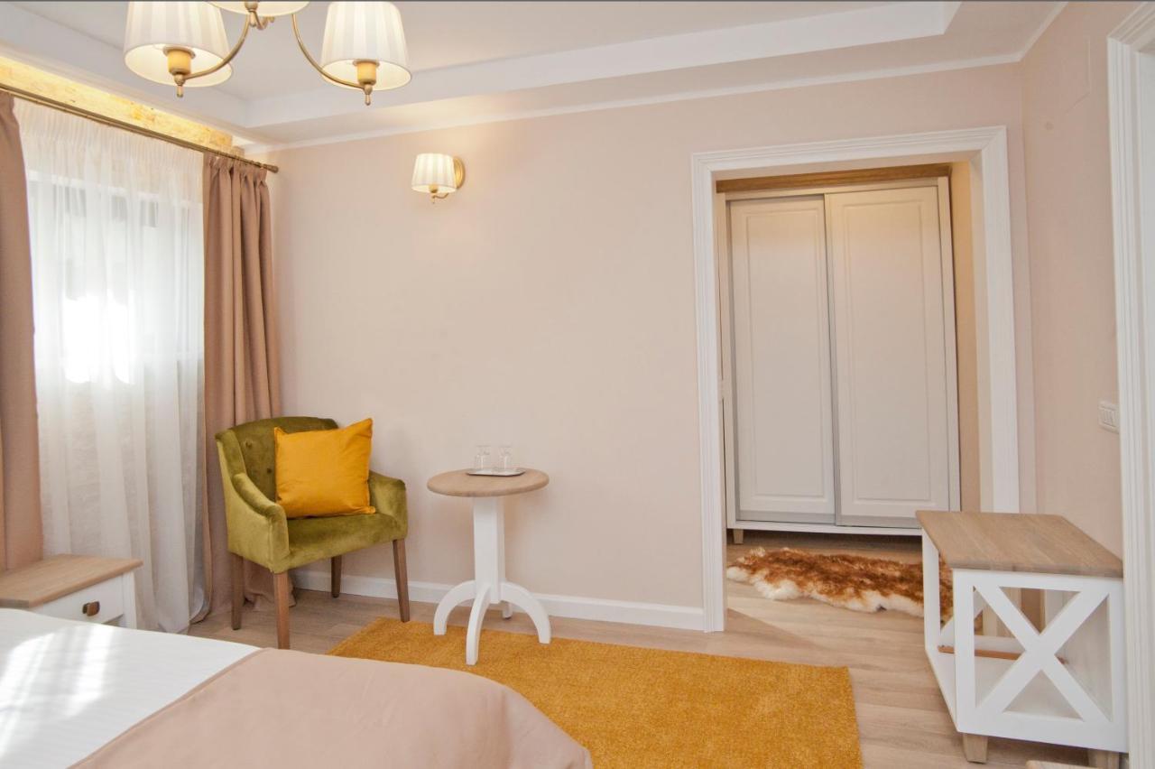 Uphill Residence Сіная Екстер'єр фото